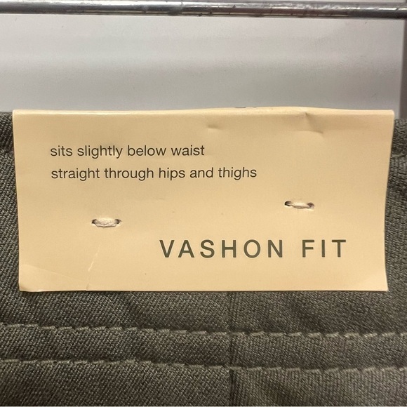 NWT Eddie Bauer Vashon Fit Olive Cropped Straight Leg Pants Size 14 - Picture 8 of 14